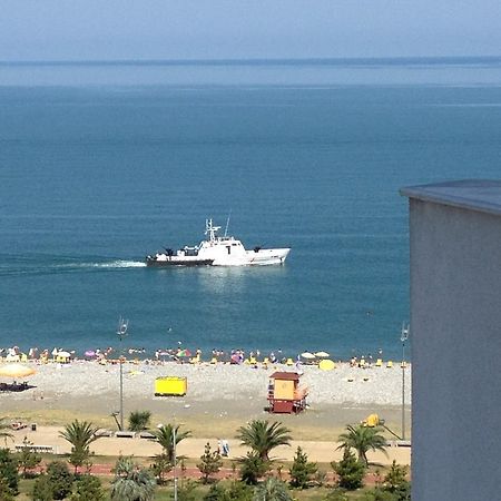 Apartments In Batumi With Sea View Eksteriør bilde
